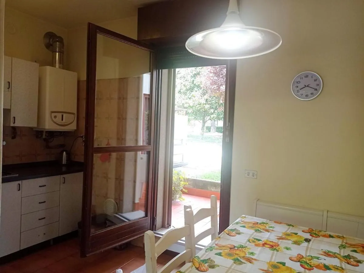 Апартаменты Residential Zone, Immersed In The Green, Wifi Сирмионе